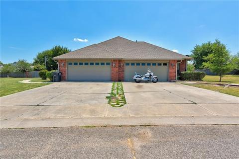 336 Falling Leaf Ter, Moore, OK 73160 photo 1