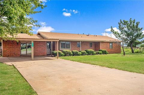 20414 E County Road 1586, Altus, OK 73521 photo 2