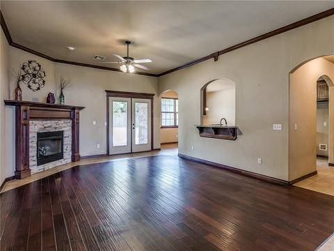 2900 Elmo Way, Moore, OK 73160 photo 4