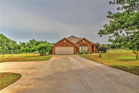 962 Garden Rd, Tuttle, OK 73089 photo 2