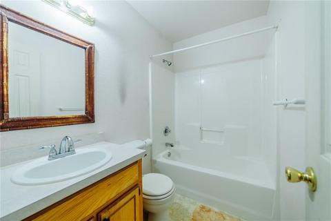 800 N Brooks St, Broken Bow, OK 74728 photo 9
