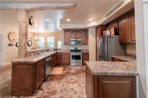 108 Kimberly Dr, Mcloud, OK 74851 photo 9