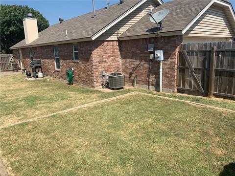 2104 Westmore Dr, Moore, OK 73170 photo 24