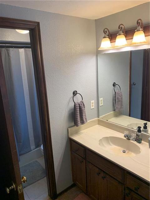 2104 Westmore Dr, Moore, OK 73170 photo 17
