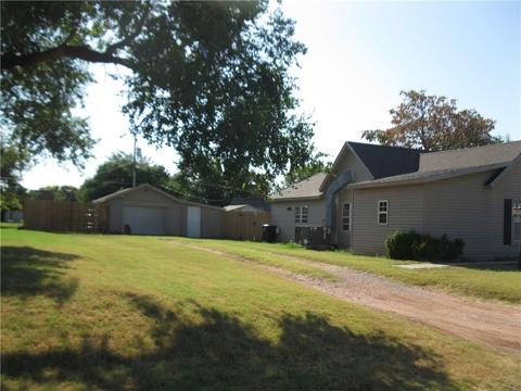 507 N 10 St, Thomas, OK 73669 photo 3