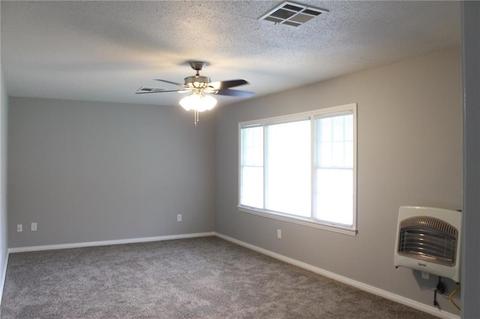 1005 E 7th Pl, Ada, OK 74820 photo 3