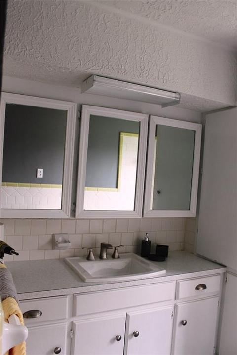 1005 E 7th Pl, Ada, OK 74820 photo 4