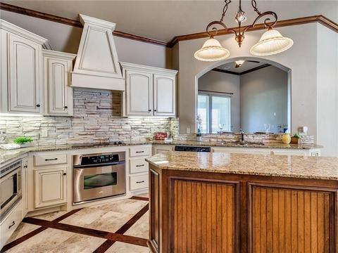 1905 Evans Ct, Moore, OK 73160 photo 10