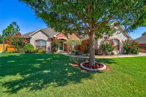 131 Wright Cir, Edmond, OK 73013 photo 1