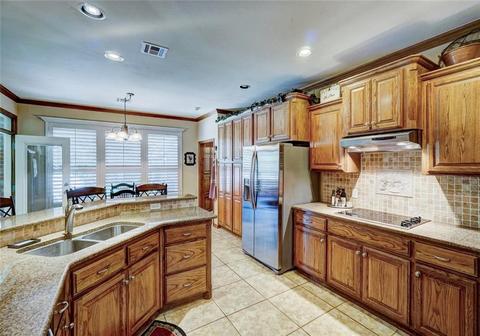 131 Wright Cir, Edmond, OK 73013 photo 9