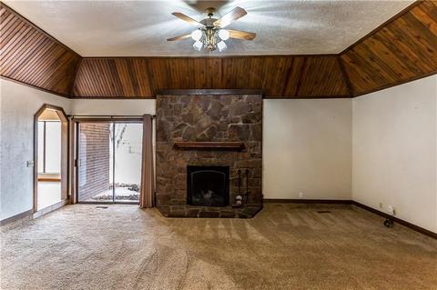 904 N Broadway Ave, Hydro, OK 73048 photo 6