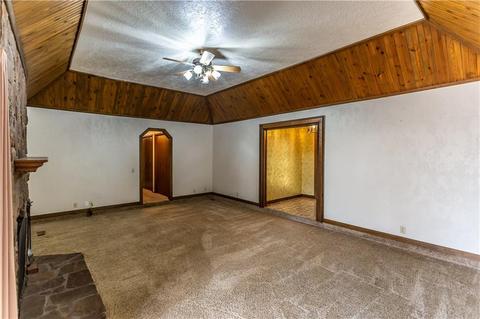 904 N Broadway Ave, Hydro, OK 73048 photo 7