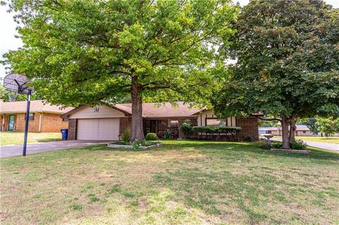 904 N Broadway Ave, Hydro, OK 73048 photo 3