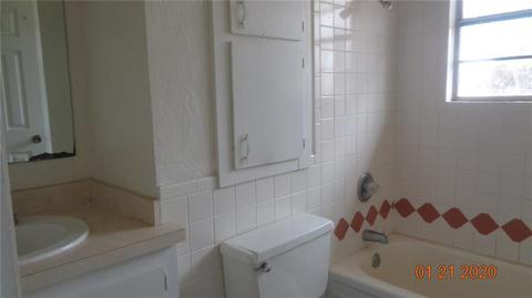 521 E Mars St, Altus, OK 73521 photo 11