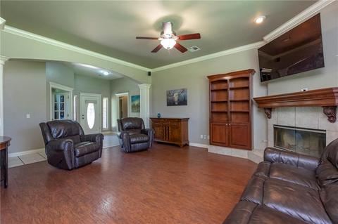 1280 S May Ave, Guthrie, OK 73044 photo 14