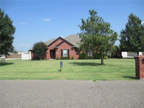 1822 Excaliber Dr, Tuttle, OK 73089 photo 1