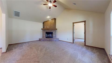 9100 Megans Way, Mcloud, OK 74851 photo 2
