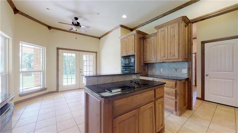 9100 Megans Way, Mcloud, OK 74851 photo 12