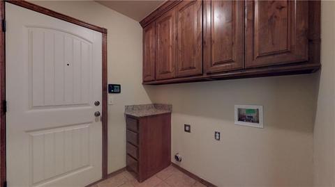 9100 Megans Way, Mcloud, OK 74851 photo 36