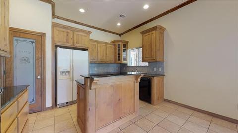 9100 Megans Way, Mcloud, OK 74851 photo 15