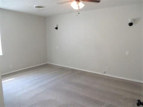 504 W Steele St, Marlow, OK 73055 photo 5