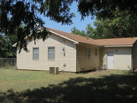 504 W Steele St, Marlow, OK 73055 photo 10