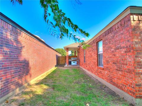 2615 Briarcliff Dr, Moore, OK 73170 photo 6