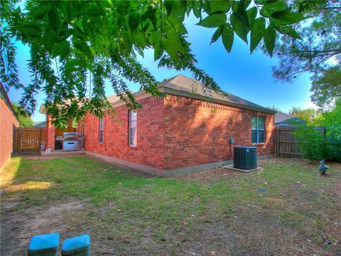 2615 Briarcliff Dr, Moore, OK 73170 photo 3
