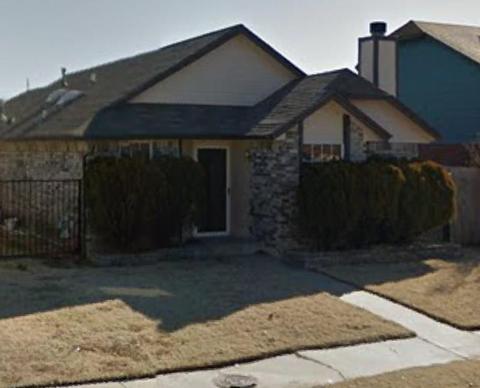 2142 Meench Dr, Moore, OK 73170 photo 2
