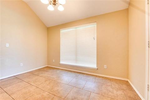 3401 Paul Dr, Moore, OK 73160 photo 9