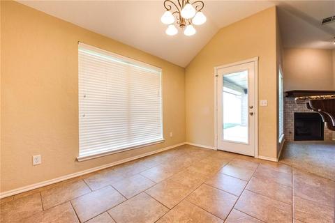 3401 Paul Dr, Moore, OK 73160 photo 10