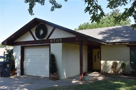 6705 NW 32nd St, Bethany, OK 73008 photo 2