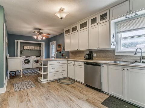 1123 E Noble Ave, Guthrie, OK 73044 photo 9