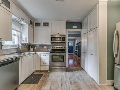 1123 E Noble Ave, Guthrie, OK 73044 photo 12