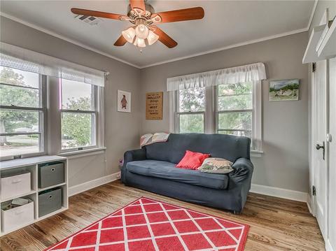 1123 E Noble Ave, Guthrie, OK 73044 photo 22