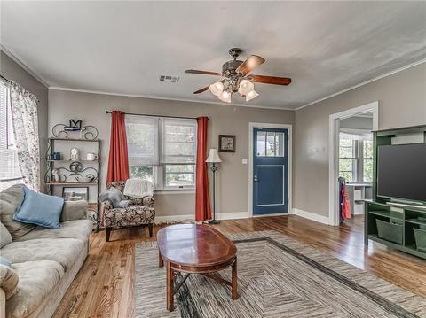 1123 E Noble Ave, Guthrie, OK 73044 photo 5