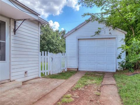 1123 E Noble Ave, Guthrie, OK 73044 photo 24