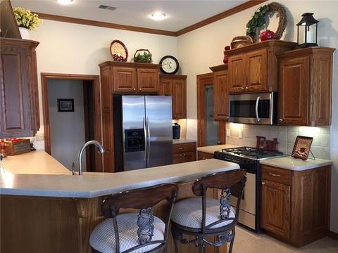 2125 Oak Dr, Moore, OK 73170 photo 5
