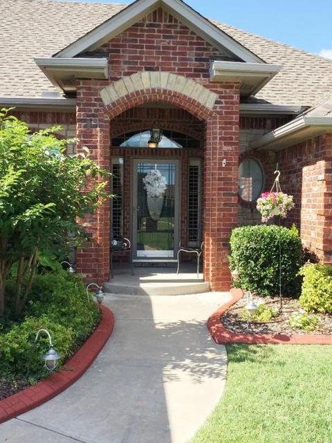 2125 Oak Dr, Moore, OK 73170 photo 2