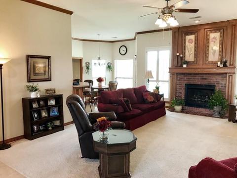 2125 Oak Dr, Moore, OK 73170 photo 3