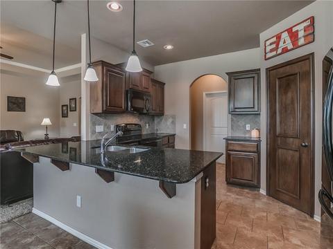 6450 Paddock Cir, Guthrie, OK 73044 photo 9