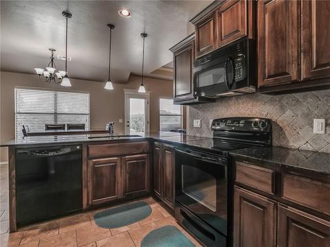 6450 Paddock Cir, Guthrie, OK 73044 photo 11