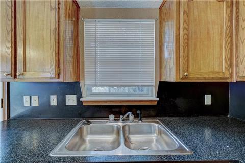 2103 Lakecrest Dr, Moore, OK 73170 photo 16