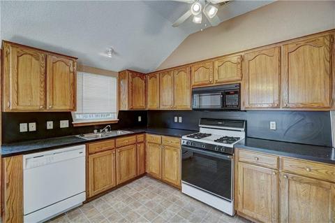 2103 Lakecrest Dr, Moore, OK 73170 photo 13