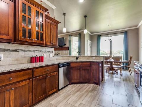 2133 E Sooner Rd, Tuttle, OK 73089 photo 12