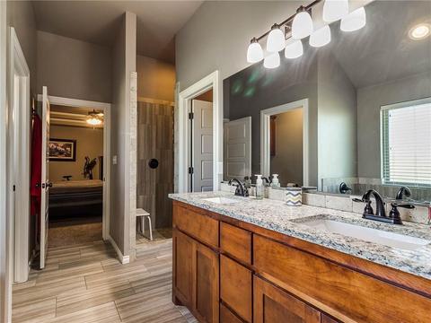 2133 E Sooner Rd, Tuttle, OK 73089 photo 16