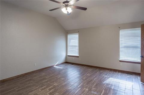 2371 E Rock Creek Rd, Tuttle, OK 73089 photo 24