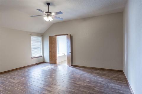 2371 E Rock Creek Rd, Tuttle, OK 73089 photo 23