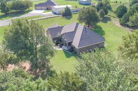 2371 E Rock Creek Rd, Tuttle, OK 73089 photo 2
