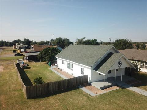 500 W Cypress St, Altus, OK 73521 photo 1